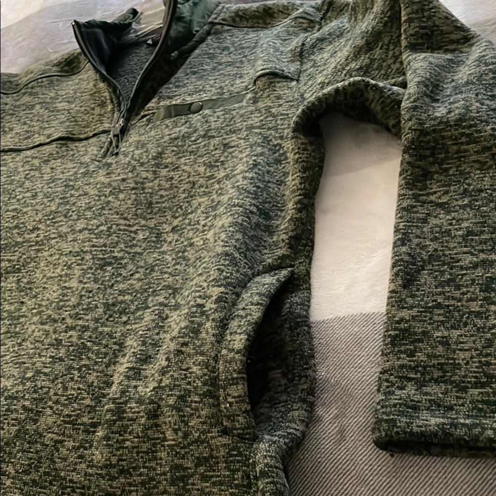 Eddie Bauer Men's Green 1/4 zip Sweater - Picture 2 of 8